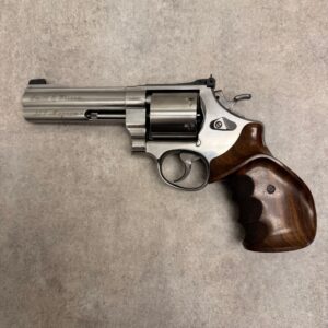 Smith & Wesson Model 627 Target Champinon kal. 38/357 Magnum. 5" løb