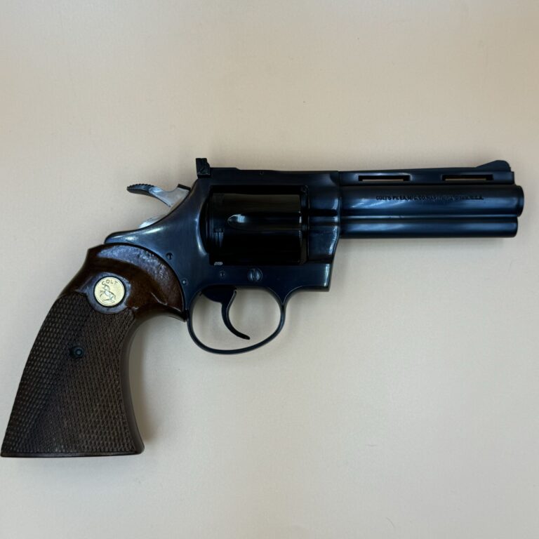 Colt Diamondback m. 4" løb, kal. 22lr.