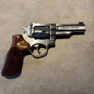 Ruger GP100 Match Champion .357 Magnum, 4,2" løb. Stainless steel.