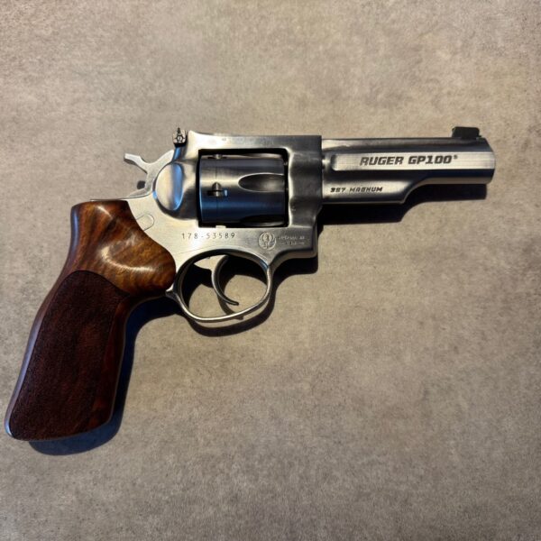 Ruger GP100 Match Champion .357 Magnum, 4,2" løb. Stainless steel.