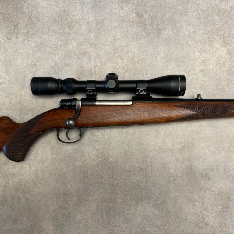 Husqvarna Jagtriffel, kal. 30.06, Fuldskæftet, brugt.