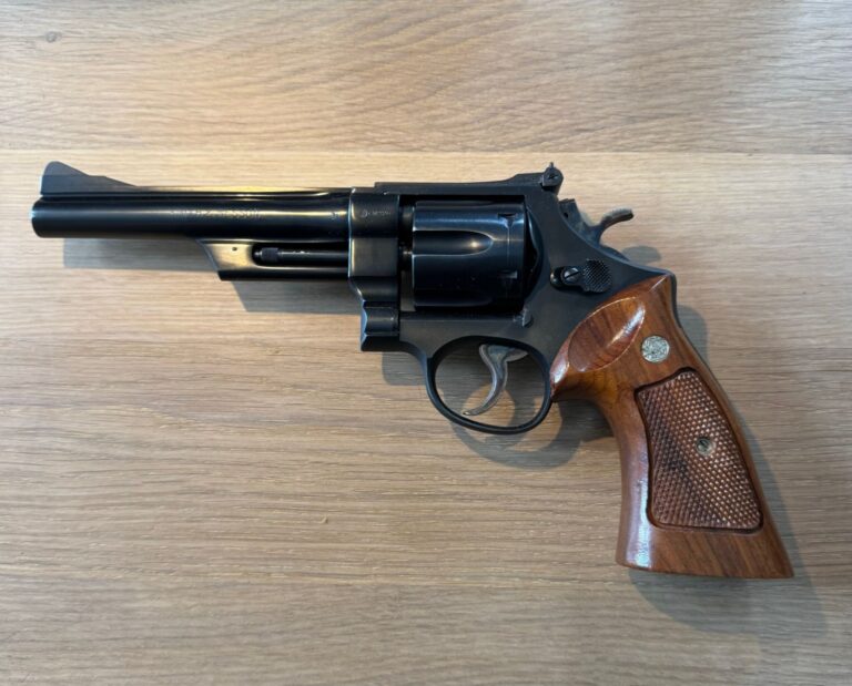 Smith & Wesson Model 28-2,  Kal. 38 Special / 357 Magnum. Highway Patrolman