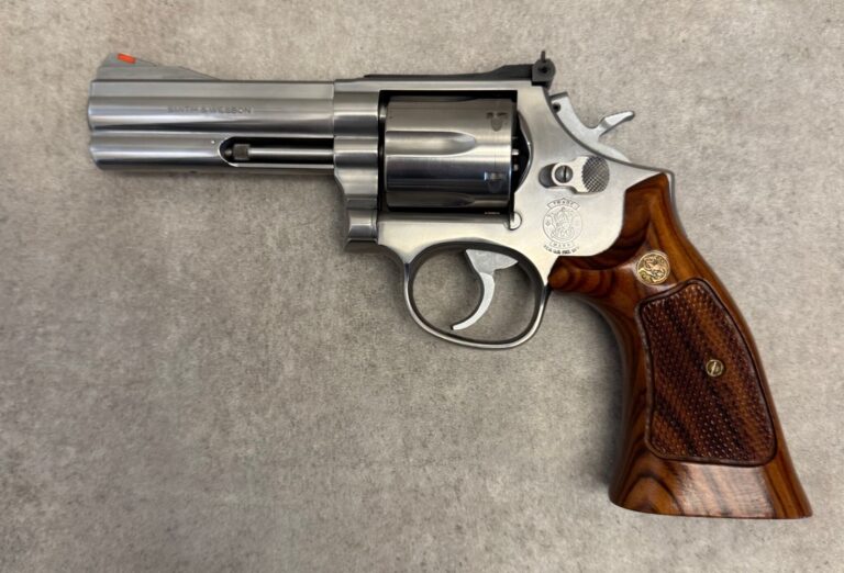 Smith & Wesson Model 686-4, m. 4" løb, kal. 38/357 Magn.