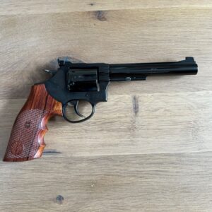 Taurus Model 96, kal. 22lr. 6" løb, fremstår utroligt flot