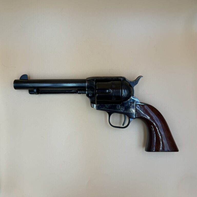 Colt SAA 1873 kal. .45lc by Uberti, Model Cattleman, 5.5" løb, Demo