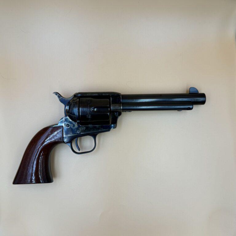 Colt SAA 1873 kal. .45lc by Uberti, Model Cattleman, 5.5" løb, Demo
