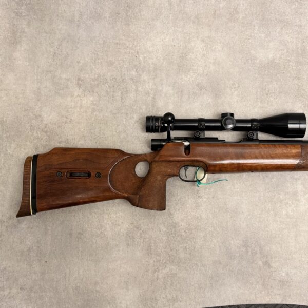 Carl Walther Waffenfabrik, Model UIT, Langdistance Riffel kal. 22lr.