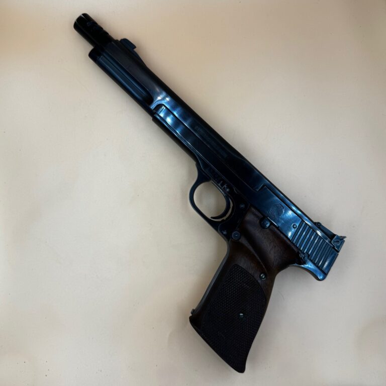 Smith & Wesson M41, 7 3/8" løb & kompensator, kal. 22 lr.