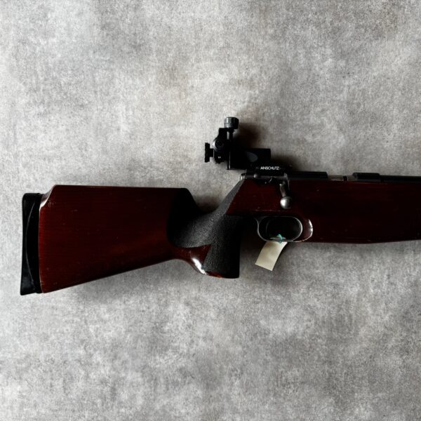Anschütz Model 1403 Match kal. 22lr. Juniorriffel !