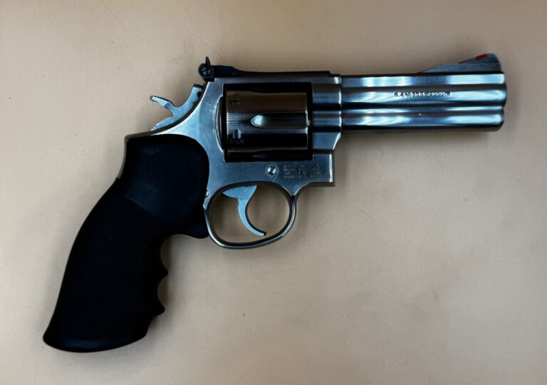 Smith & Wesson Model 686-3 m. 4" løb, kal. 38/357 Magnum